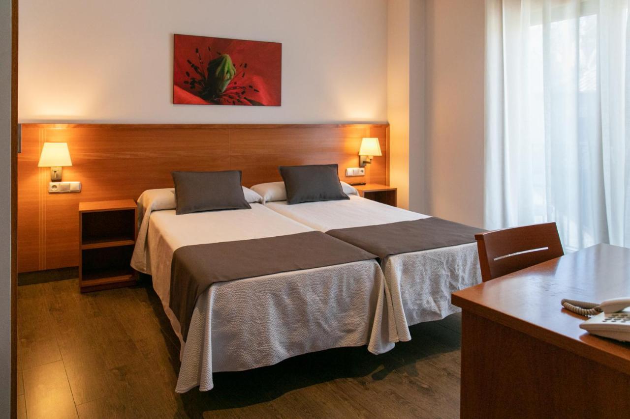 Aparthotel Cal Marcal Puig-reig Ngoại thất bức ảnh
