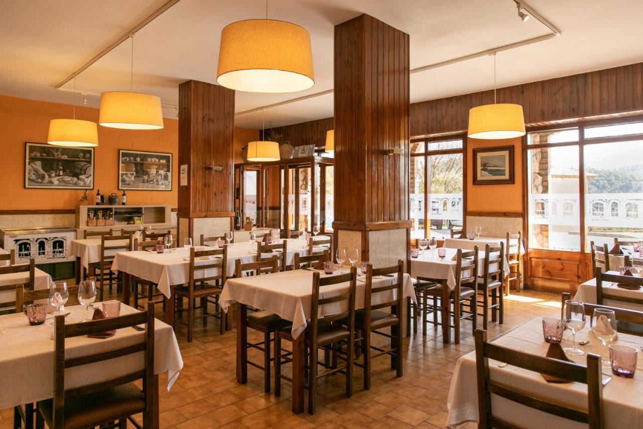 Aparthotel Cal Marcal Puig-reig Ngoại thất bức ảnh